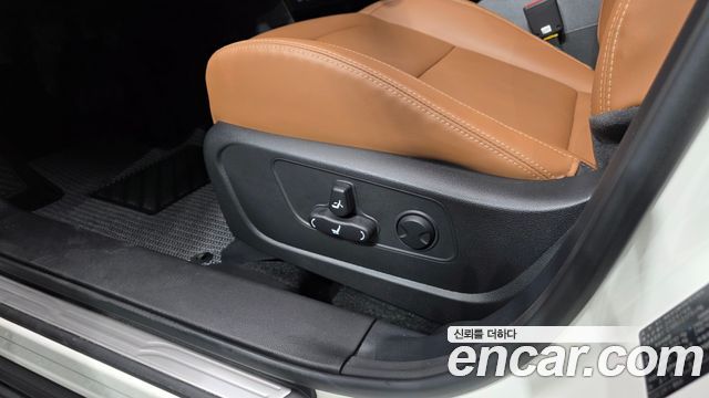 KG Mobility (SsangYong) Torres Gasoline 1.5 2WD TV7 2025 — фото 20