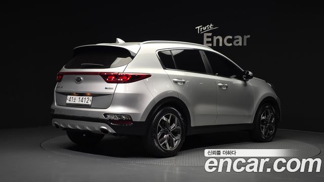 Kia Sportage The Bold Diesel 2.0 2WD Prestige 2019 — фото 2