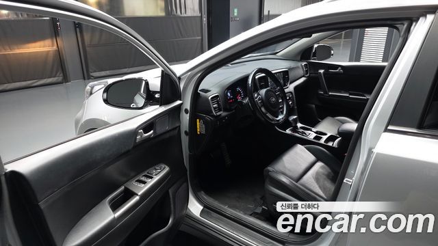 Kia Sportage The Bold Diesel 2.0 2WD Prestige 2019 — фото 10