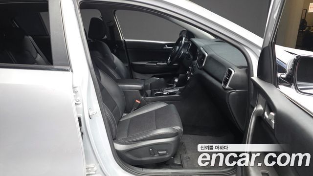 Kia Sportage The Bold Diesel 2.0 2WD Prestige 2019 — фото 11