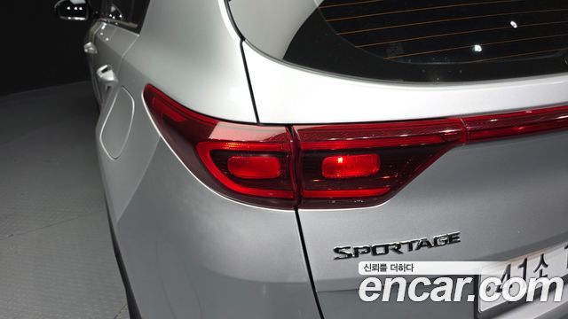 Kia Sportage The Bold Diesel 2.0 2WD Prestige 2019 — фото 23