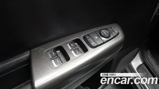 Kia Sportage The Bold Diesel 2.0 2WD Prestige 2019 — фото 28