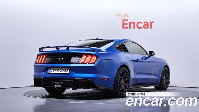 Ford Mustang Coupe 2019 — фото 2