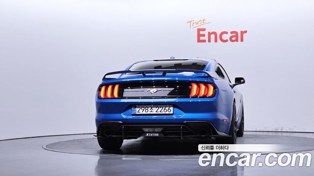 Ford Mustang Coupe 2019 — фото 4