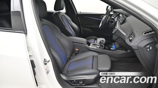 BMW 1 Series (F40) 120i M Sports 2024 — фото 10