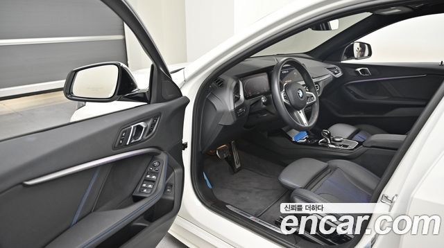 BMW 1 Series (F40) 120i M Sports 2024 — фото 15