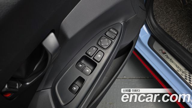 Hyundai Veloster (JS) 2.0 N 2020 — фото 34