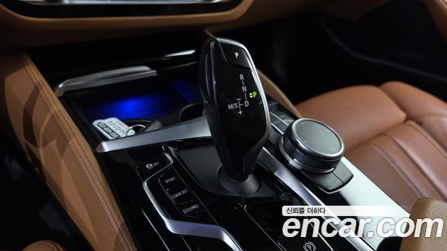 BMW 5 Series (G30) 520i Luxury 2022 — фото 9