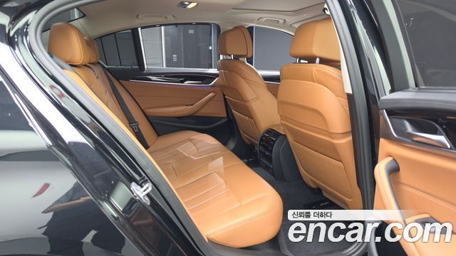 BMW 5 Series (G30) 520i Luxury 2022 — фото 12