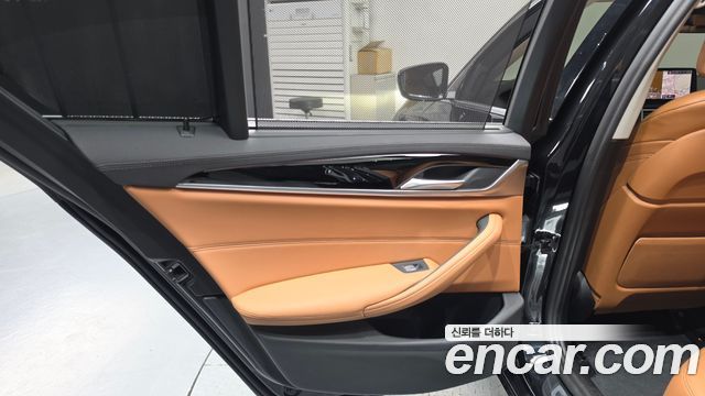 BMW 5 Series (G30) 520i Luxury 2022 — фото 25