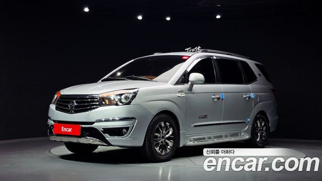 KG Mobility (SsangYong) Korando Turismo 4WD RX 9-seater