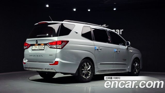 KG Mobility (SsangYong) Korando Turismo 4WD RX 9-seater 2017 — фото 2