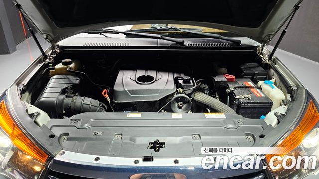 KG Mobility (SsangYong) Korando Turismo 4WD RX 9-seater 2017 — фото 6