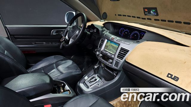 KG Mobility (SsangYong) Korando Turismo 4WD RX 9-seater 2017 — фото 19
