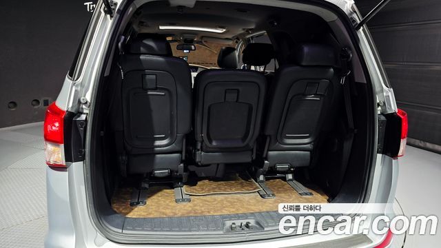 KG Mobility (SsangYong) Korando Turismo 4WD RX 9-seater 2017 — фото 20