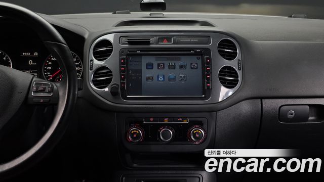 Volkswagen Tiguan 2.0 TDI Comfort 5N 2014 — фото 14