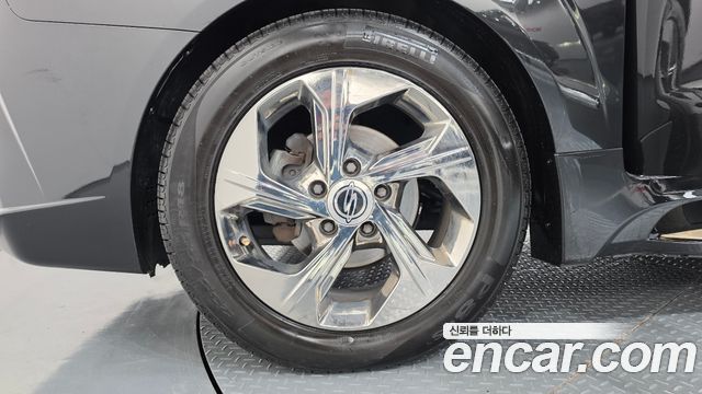 KG Mobility (SsangYong) Korando Turismo 4WD Extreme Sport 9-Seater 2019 — фото 5