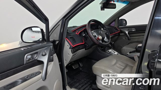 KG Mobility (SsangYong) Korando Turismo 4WD Extreme Sport 9-Seater 2019 — фото 10
