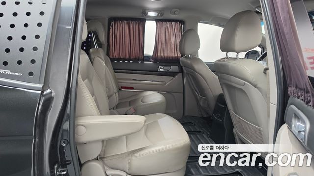 KG Mobility (SsangYong) Korando Turismo 4WD Extreme Sport 9-Seater 2019 — фото 11