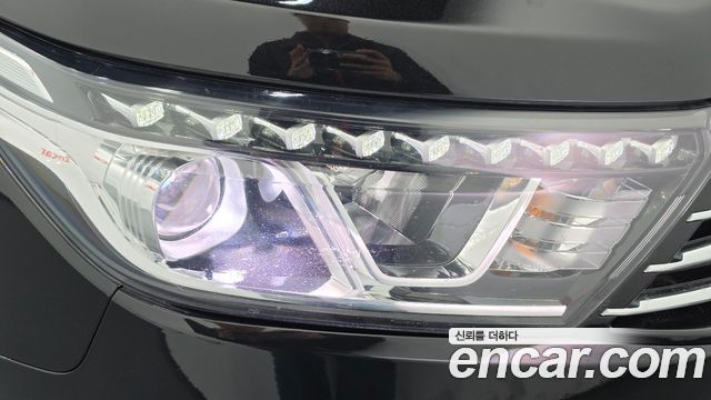 KG Mobility (SsangYong) Korando Turismo 4WD Extreme Sport 9-Seater 2019 — фото 22