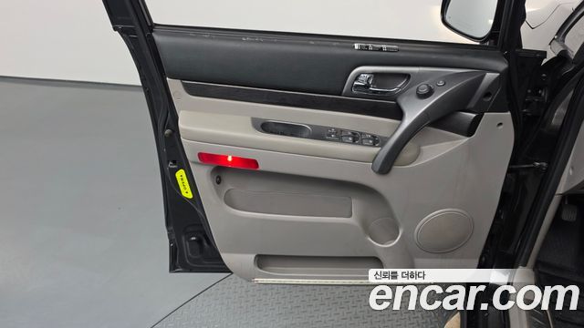 KG Mobility (SsangYong) Korando Turismo 4WD Extreme Sport 9-Seater 2019 — фото 24