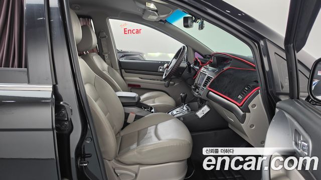 KG Mobility (SsangYong) Korando Turismo 4WD Extreme Sport 9-Seater 2019 — фото 26