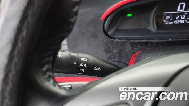 KG Mobility (SsangYong) Korando Turismo 4WD Extreme Sport 9-Seater 2019 — фото 27