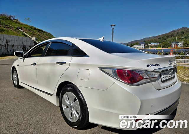 Hyundai Sonata Hybrid 2.0 Modern 2014 — фото 4