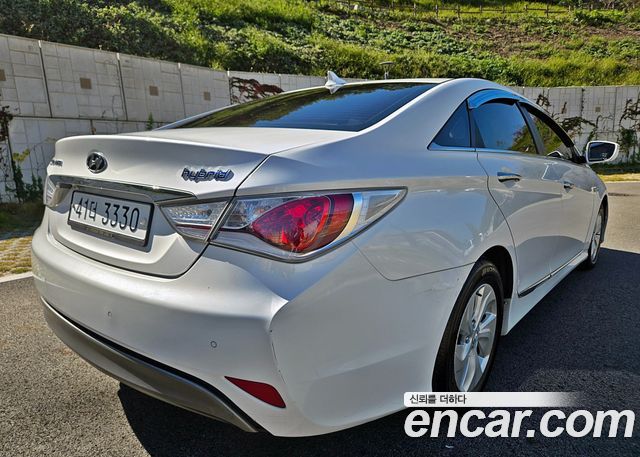 Hyundai Sonata Hybrid 2.0 Modern 2014 — фото 6
