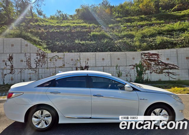 Hyundai Sonata Hybrid 2.0 Modern 2014 — фото 7