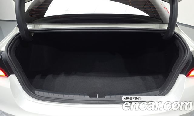 Kia K5 Hybrid (III) Trendy 2023 — фото 18