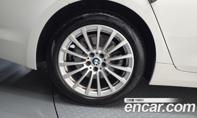 BMW 5 Series (G30) 520i Luxury 2020 — фото 5