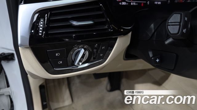 BMW 5 Series (G30) 520i Luxury 2020 — фото 20