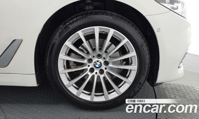 BMW 5 Series (G30) 520i Luxury 2020 — фото 21