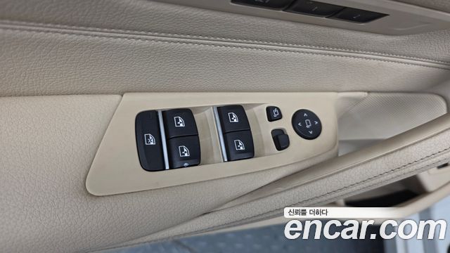 BMW 5 Series (G30) 520i Luxury 2020 — фото 28