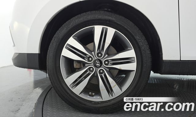Hyundai Tucson ix Diesel(e-VGT) 2WD Modern 2015 — фото 5