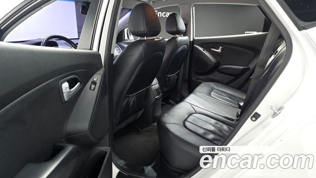 Hyundai Tucson ix Diesel(e-VGT) 2WD Modern 2015 — фото 11