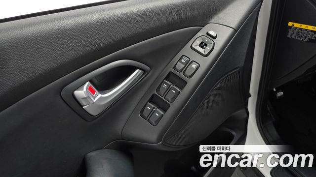 Hyundai Tucson ix Diesel(e-VGT) 2WD Modern 2015 — фото 20