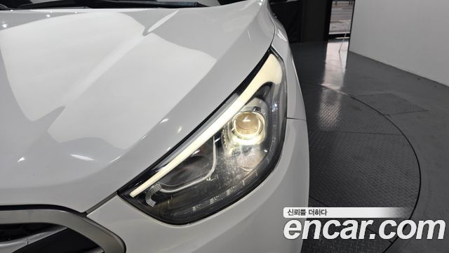 Hyundai Tucson ix Diesel(e-VGT) 2WD Modern 2015 — фото 22