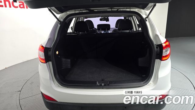 Hyundai Tucson ix Diesel(e-VGT) 2WD Modern 2015 — фото 27