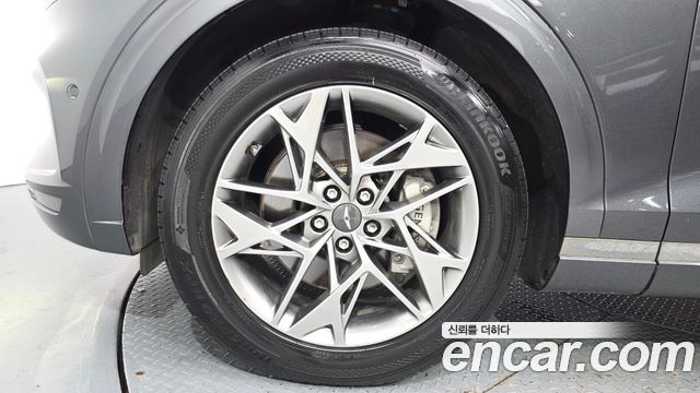 Genesis GV70 2.5T Gasoline 2WD 2023 — фото 5