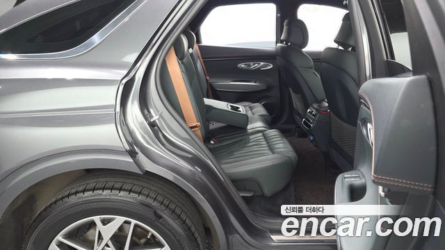 Genesis GV70 2.5T Gasoline 2WD 2023 — фото 11