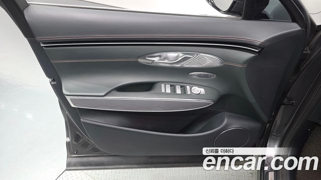 Genesis GV70 2.5T Gasoline 2WD 2023 — фото 24