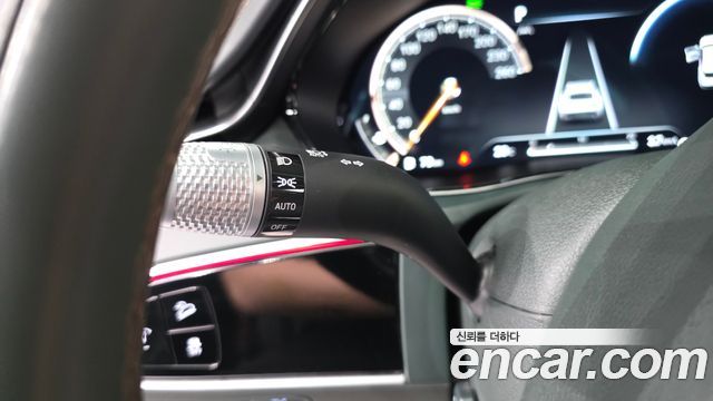 Genesis GV70 2.5T Gasoline 2WD 2023 — фото 27