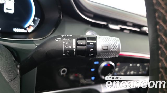 Genesis GV70 2.5T Gasoline 2WD 2023 — фото 28