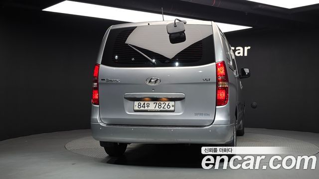 Hyundai Grand Starex 5-Seater VAN Smart 2017 — фото 4