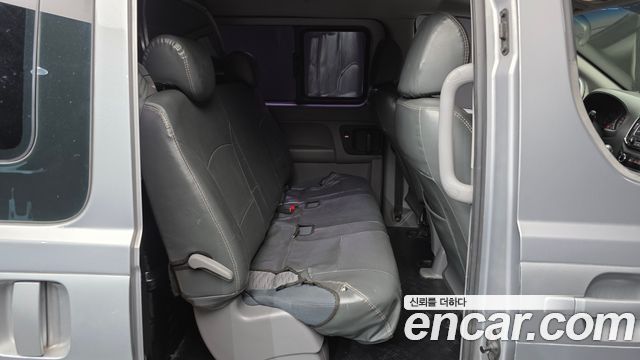 Hyundai Grand Starex 5-Seater VAN Smart 2017 — фото 12