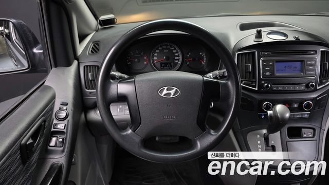 Hyundai Grand Starex 5-Seater VAN Smart 2017 — фото 13