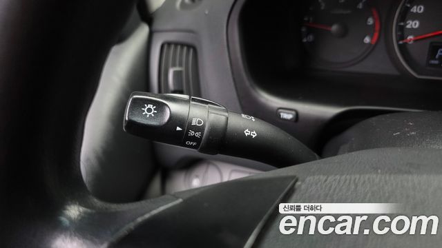 Hyundai Grand Starex 5-Seater VAN Smart 2017 — фото 17