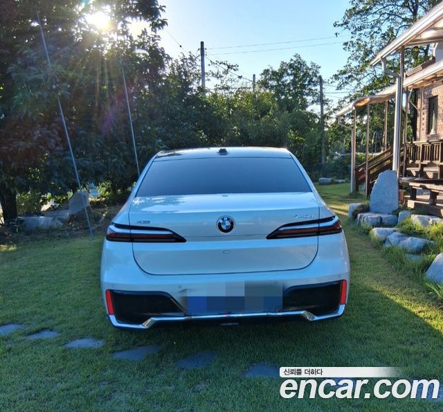 BMW 7 Series (G70) 740d xDrive M Sport 2025 — фото 2